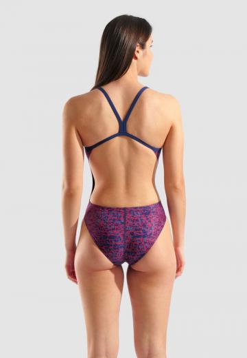 Слитный купальник