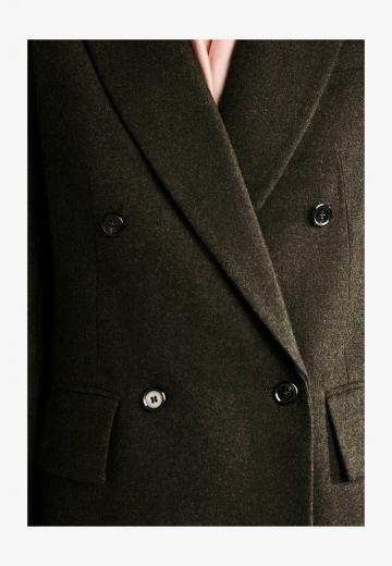 Длинный блейзер