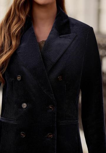 Короткое пальто