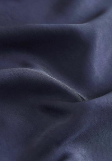 Атласная блузка