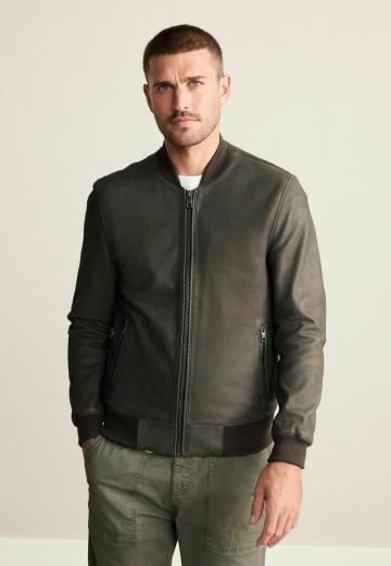 Куртка бомбер