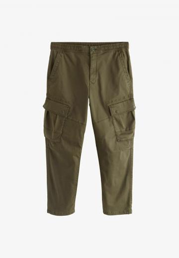 Брюки с накладными карманами