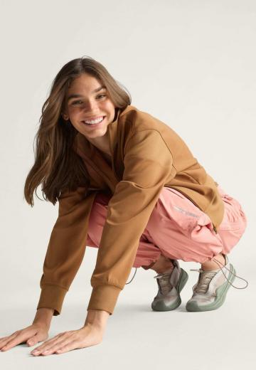 Спортивная толстовка