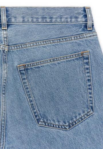 Прямые джинсы