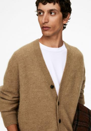 Вязаная кофта