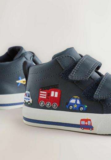 Детская обувь