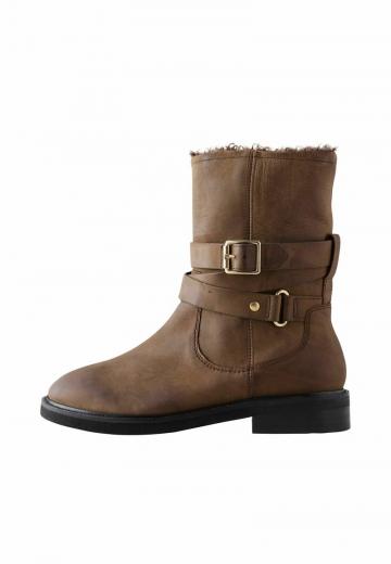 Широкие сапоги