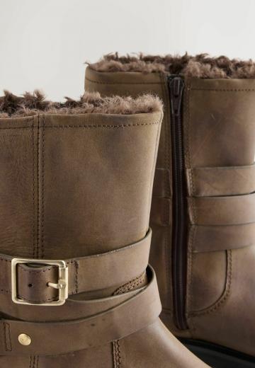 Широкие сапоги