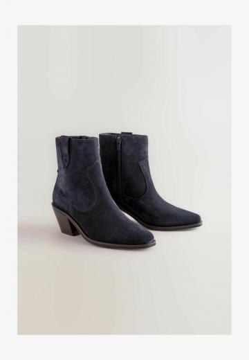 Широкие сапоги