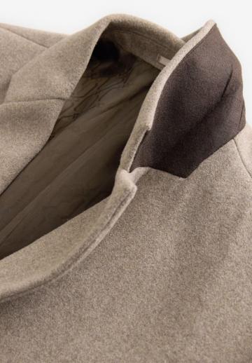 Короткое пальто