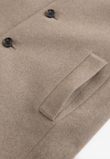 Короткое пальто