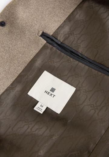 Короткое пальто