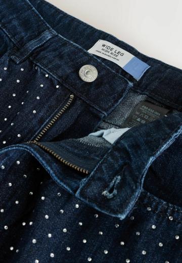 Клешеные джинсы