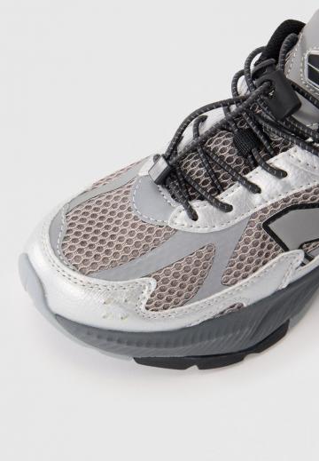 Гандбольные кроссовки