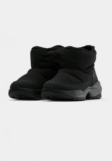 Зимние ботинки