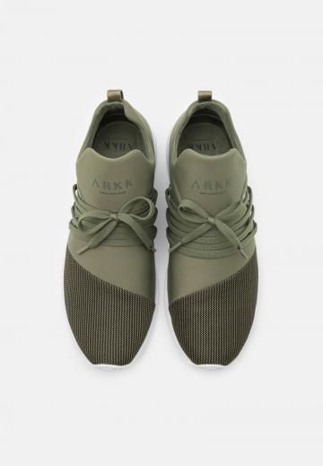 Гандбольные кроссовки