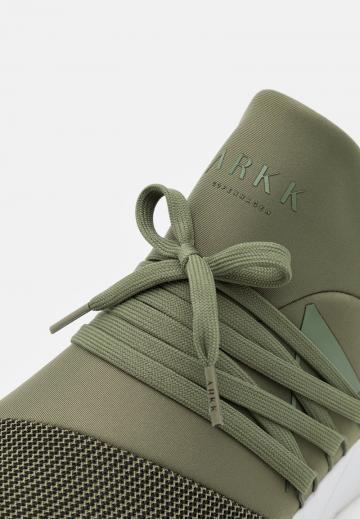 Гандбольные кроссовки