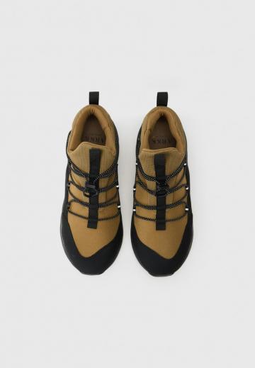 Высокие кеды