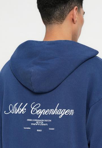 Пуловер с капюшоном