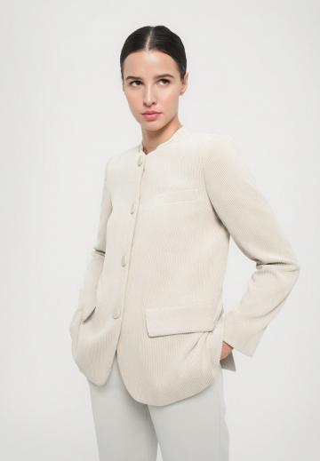 Вельветовая куртка