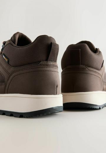 Ботинки на шнуровке