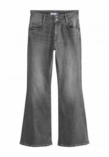 Клешеные джинсы