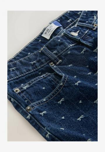 Свободные джинсы