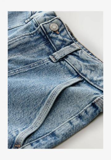 Прямые джинсы