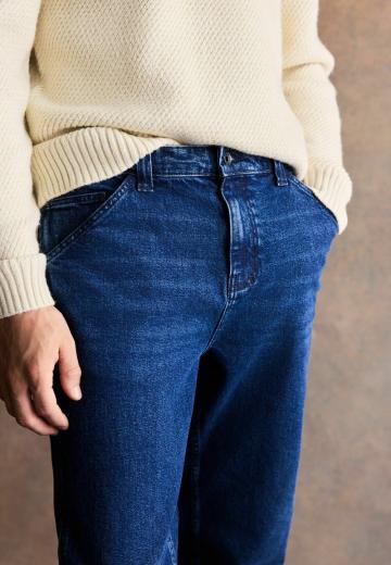 Прямые джинсы