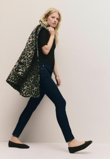 Узкие джинсы