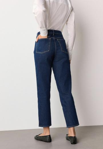 Короткие джинсы