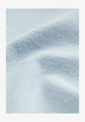 Короткие джинсы