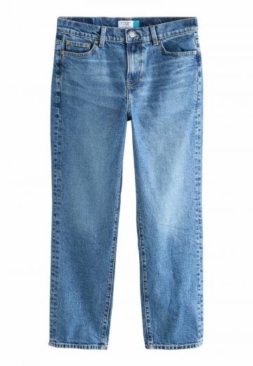 Прямые джинсы