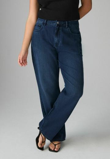 Прямые джинсы