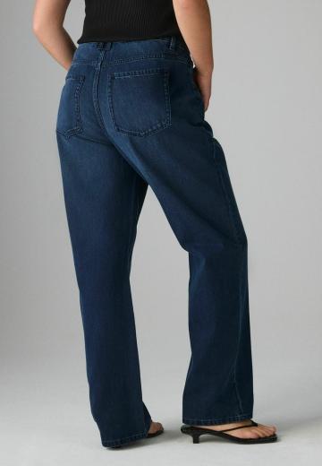 Прямые джинсы