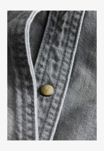 Джинсовая жилетка