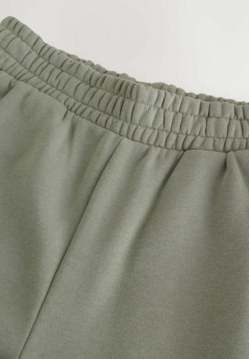 Спортивные штаны