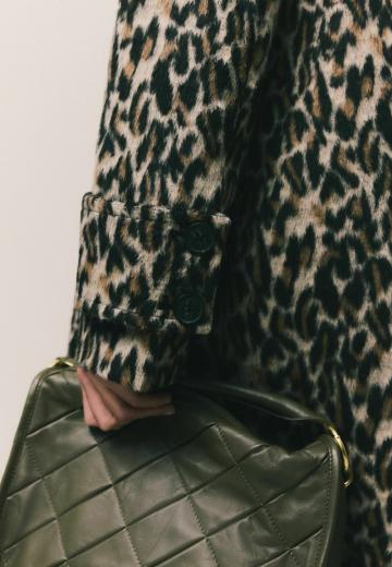 Короткое пальто