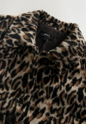 Короткое пальто