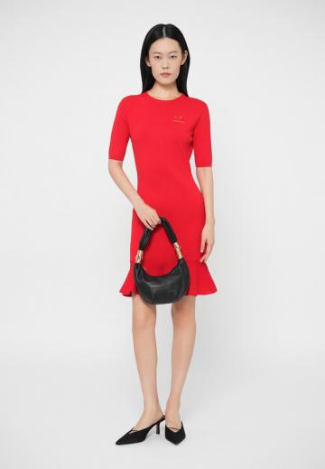 Вязаное платье