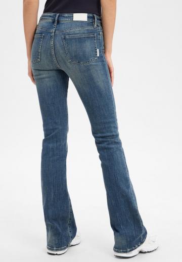 Клешеные брюки