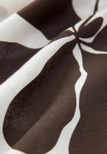 Платье без бретелек