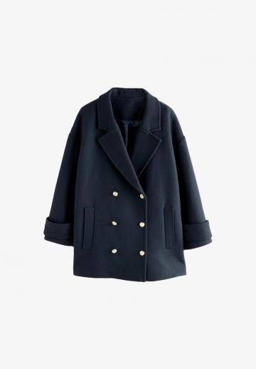 Короткое пальто