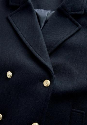 Короткое пальто