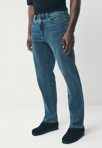 Прямые джинсы