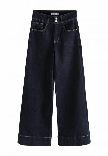 Клешеные джинсы