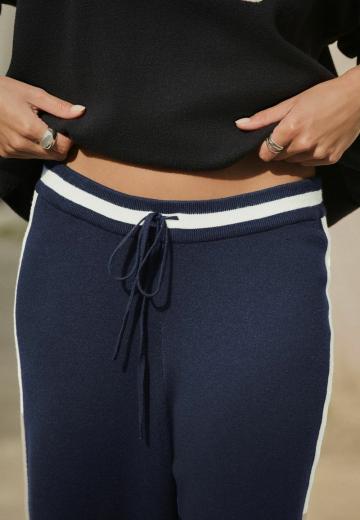 Спортивные штаны