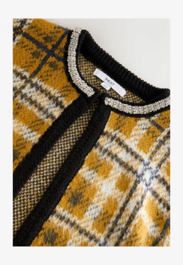 Жаккардовая вязаная кофта