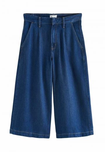 Клешеные джинсы