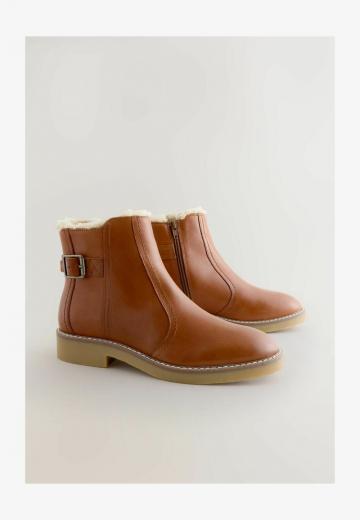 Широкие сапоги